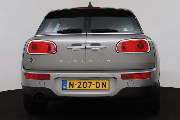 MINI Clubman 1.5 One Chili Automaat (NAVIGATIE, PARKEERSENSOREN, STOELV, CLIMATE CONTROL, GOED ONDERHOUDEN)