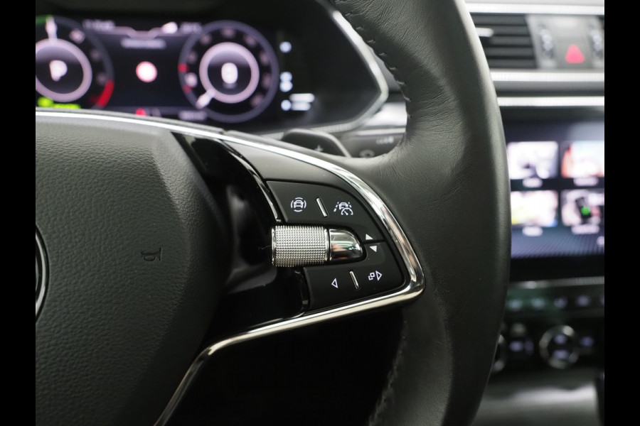 Škoda Superb Combi 1.4 TSI iV 218PK | Panoramadak | Keyless | Adaptive Cruise | Camera | Trekhaak