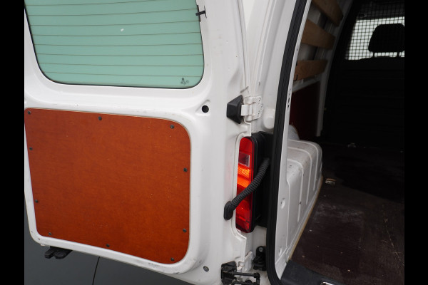 Volkswagen Caddy 2.0TDI EURO 6 Airco Schuifdeur-R Betonplex-Vloer Lat om Lat betimmering Multimedia systeem ESP ASR Elek.ramen Buitenspiegels ele Bluetooth Vervolgbotsing preventie  Brake Assist System Achterruit+Wissers+verwarmd Tussenwand m rooster Achterruitenwisser Euro 6 1e Eigenaar