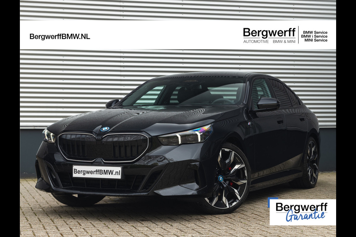 BMW 5 Serie 530e M-Sport Pro - Bowers & Wilkins - Driving + Parking Ass Prof - Stoelventilatie BMW 5 Serie 530e M-Sport Pro - Bowers & Wilkins - Driving + Parking Ass Prof - Stoelventilatie