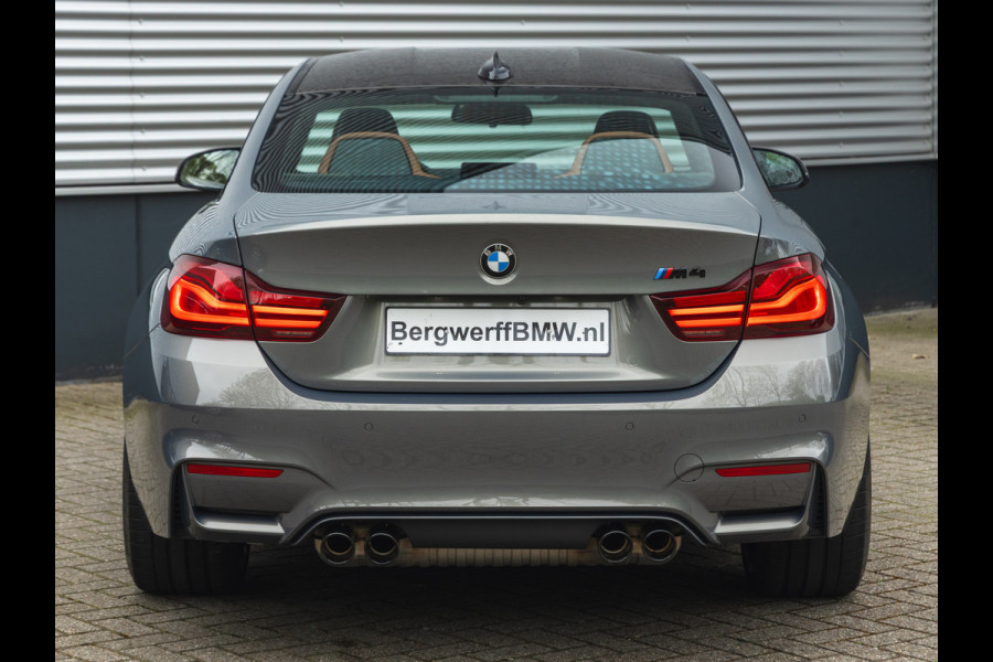 BMW 4 Serie Coupé M4 Competition - Individual "Stratus Grey" - Carbon Brakes