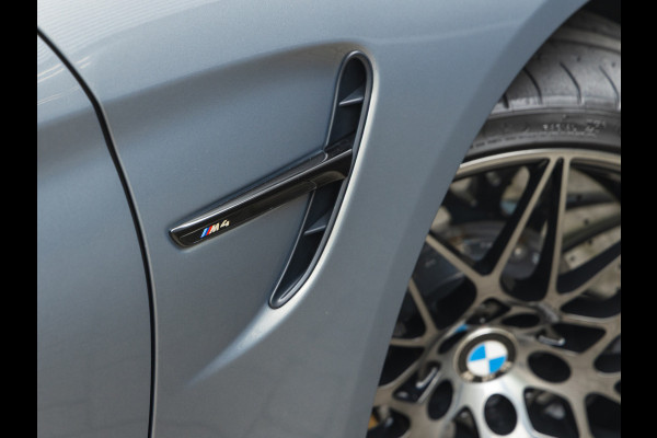 BMW 4 Serie Coupé M4 Competition - Individual "Stratus Grey" - Carbon Brakes