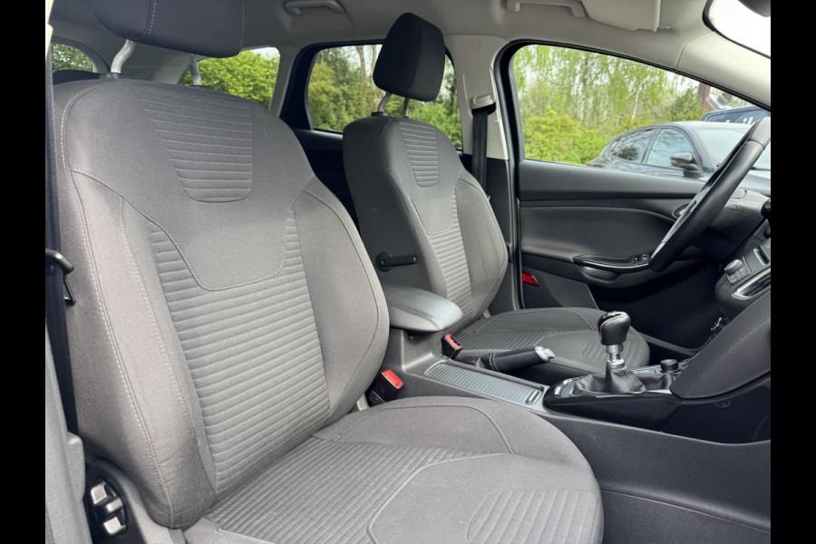 Ford FOCUS Wagon 1.0 Ecoboost Titanium 125pk SYNC 3 | Stoelverwarming | Achteruitrijcamera | Apple Carplay / Android auto | Xenon Koplampen