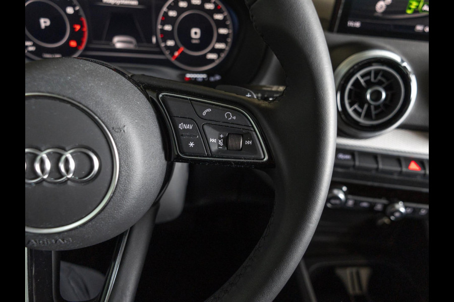 Audi Q2 35 TFSI Advanced edition / 150pk / Keyless entry / Stoelverwarming / Adaptieve cruise control /