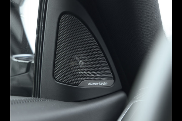 BMW 4 Serie Coupé M4 Competition - Individual "Stratus Grey" - Carbon Brakes