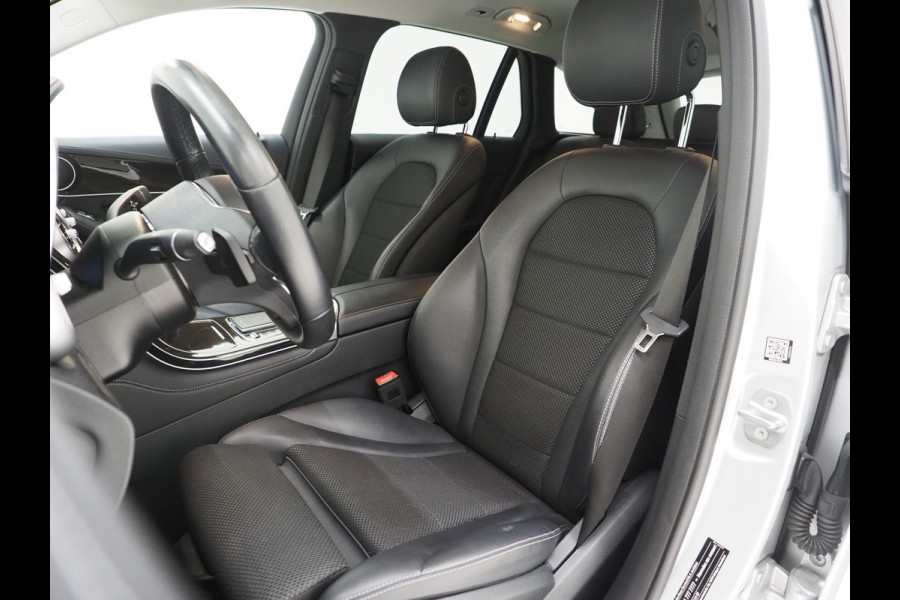 Mercedes-Benz GLC 300e 4MATIC Night Black | Virtual | Camera | DAB | LED | Climate