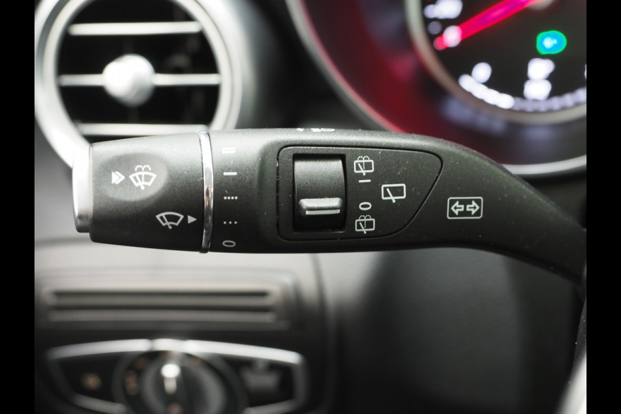 Mercedes-Benz GLC 300e 4MATIC Night Black | Virtual | Camera | DAB | LED | Climate