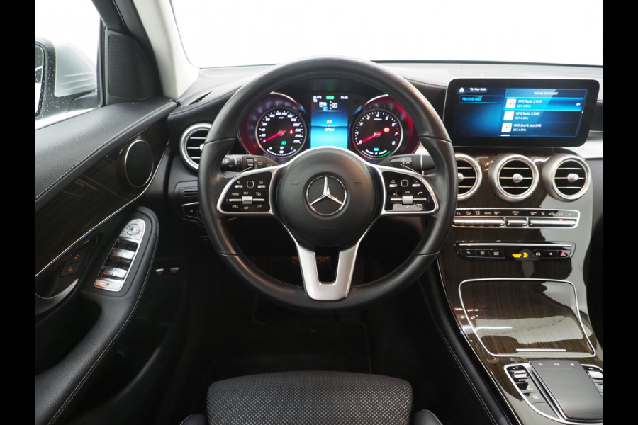 Mercedes-Benz GLC 300e 4MATIC Night Black | Virtual | Camera | DAB | LED | Climate