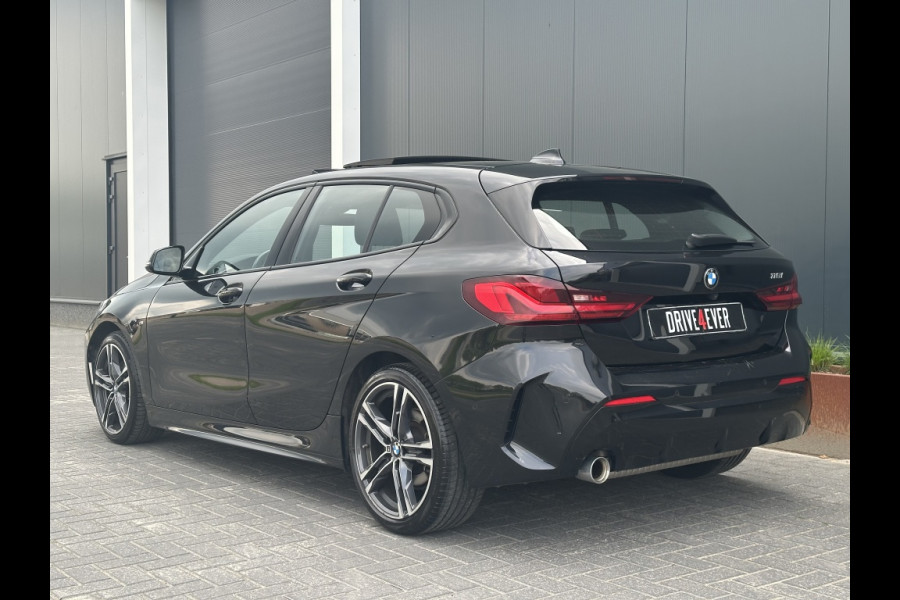 BMW 1-serie 118i M PACK 2022 FULL PANO NAVI CAMERA CLIMATE CR CONTROL SPORTV