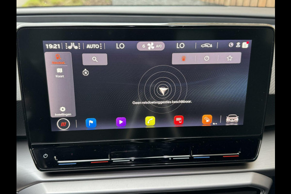 Seat Leon 1.5 TSI FR Launch Edition | LED | Stoelverwarming | Navigatiesysteem | Adaptive cruise control | Apple CarPlay | 18 inch lichtme