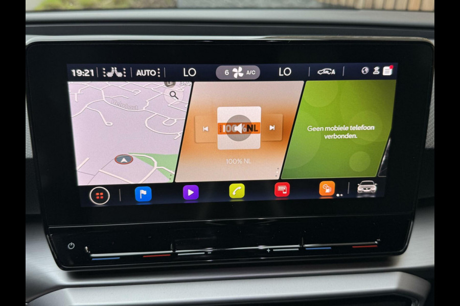 Seat Leon 1.5 TSI FR Launch Edition | LED | Stoelverwarming | Navigatiesysteem | Adaptive cruise control | Apple CarPlay | 18 inch lichtme