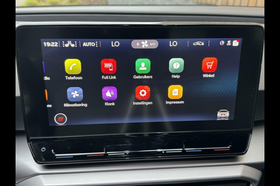 Seat Leon 1.5 TSI FR Launch Edition | LED | Stoelverwarming | Navigatiesysteem | Adaptive cruise control | Apple CarPlay | 18 inch lichtme