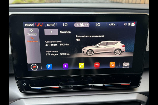 Seat Leon 1.5 TSI FR Launch Edition | LED | Stoelverwarming | Navigatiesysteem | Adaptive cruise control | Apple CarPlay | 18 inch lichtme