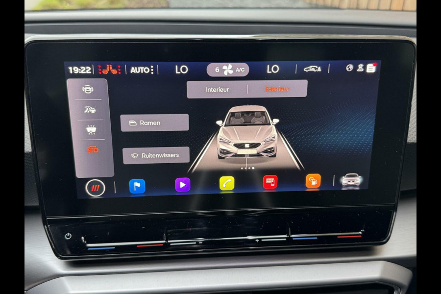 Seat Leon 1.5 TSI FR Launch Edition | LED | Stoelverwarming | Navigatiesysteem | Adaptive cruise control | Apple CarPlay | 18 inch lichtme