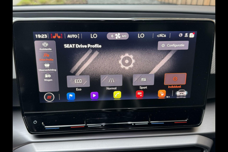 Seat Leon 1.5 TSI FR Launch Edition | LED | Stoelverwarming | Navigatiesysteem | Adaptive cruise control | Apple CarPlay | 18 inch lichtme