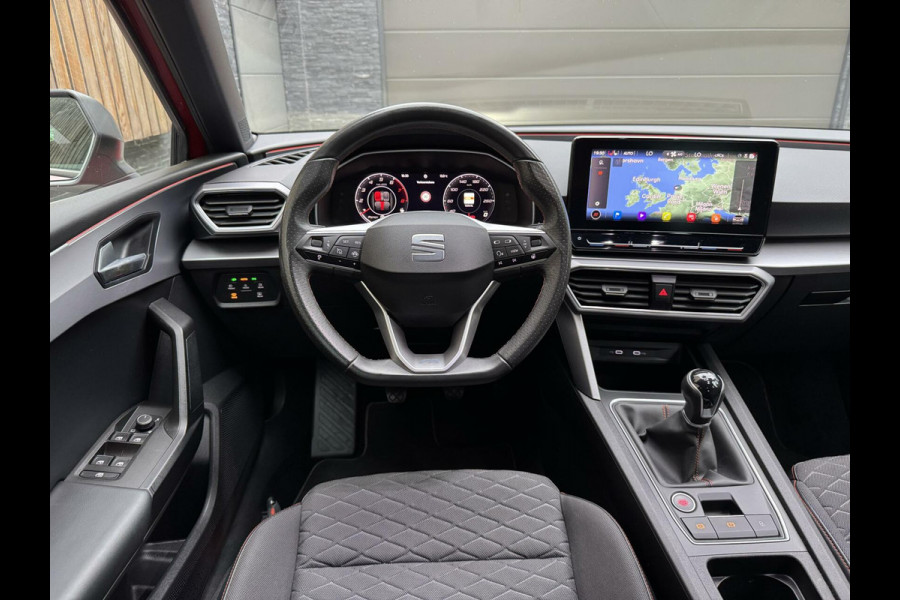 Seat Leon 1.5 TSI FR Launch Edition | LED | Stoelverwarming | Navigatiesysteem | Adaptive cruise control | Apple CarPlay | 18 inch lichtme