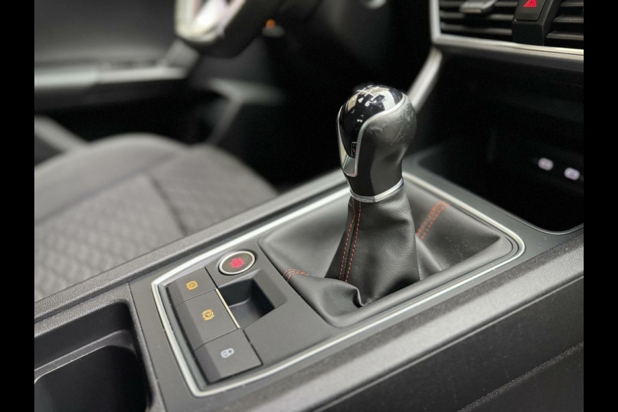 Seat Leon 1.5 TSI FR Launch Edition | LED | Stoelverwarming | Navigatiesysteem | Adaptive cruise control | Apple CarPlay | 18 inch lichtme