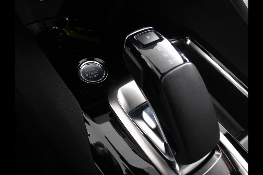 Peugeot 3008 1.6 HYbrid4 300 Blue Lease GT Climate control Adaptive cruise control Parkeersensoren Camera LED Apple Carplay/ Android Auto Keyless Navigatie