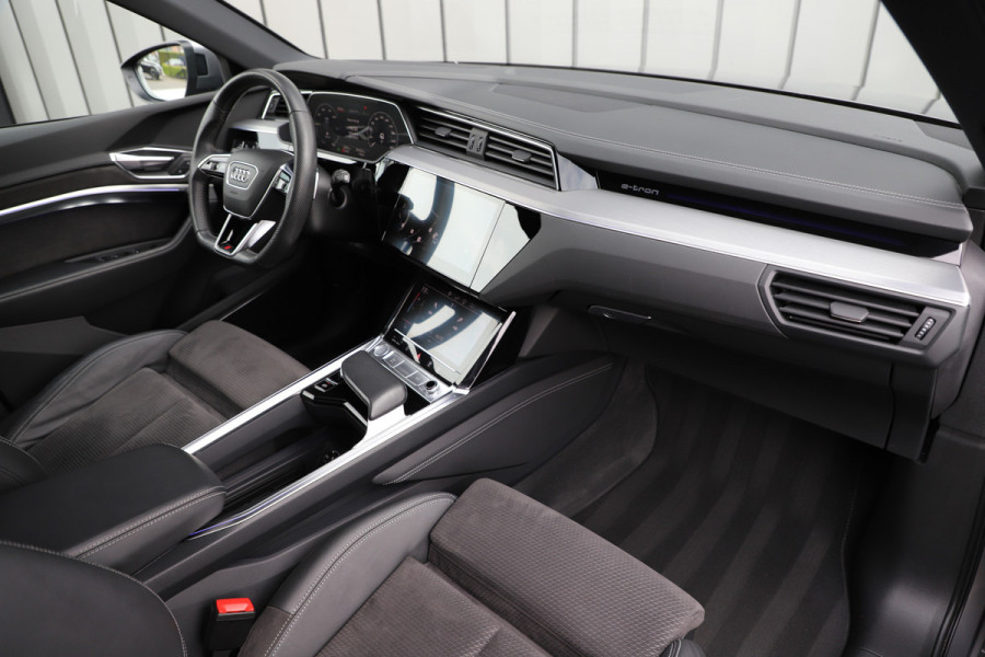 Audi e-tron 55 quattro 95 kWh S-line | 408PK | Luchtvering | Keyles-go | Head-up | Sfeerverlichting | Bang&Olufsen | Pano | Memory | 2019.