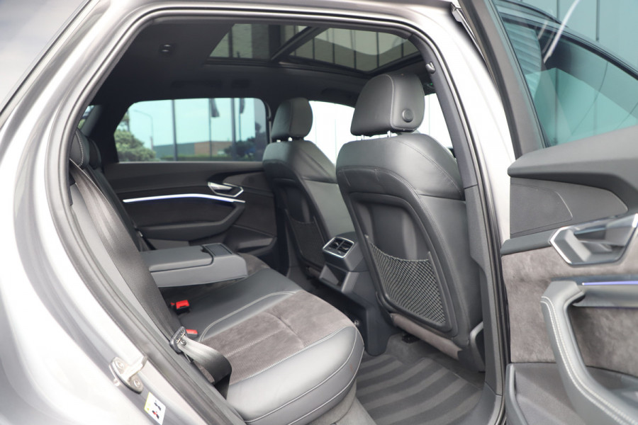 Audi e-tron 55 quattro 95 kWh S-line | 408PK | Luchtvering | Keyles-go | Head-up | Sfeerverlichting | Bang&Olufsen | Pano | Memory | 2019.