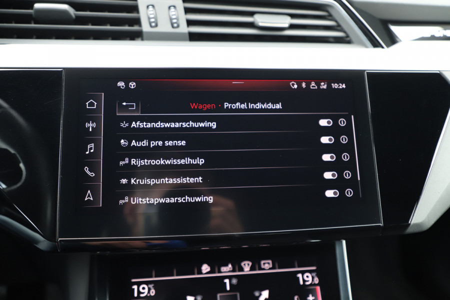 Audi e-tron 55 quattro 95 kWh S-line | 408PK | Luchtvering | Keyles-go | Head-up | Sfeerverlichting | Bang&Olufsen | Pano | Memory | 2019.
