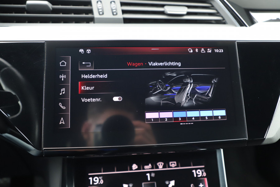 Audi e-tron 55 quattro 95 kWh S-line | 408PK | Luchtvering | Keyles-go | Head-up | Sfeerverlichting | Bang&Olufsen | Pano | Memory | 2019.