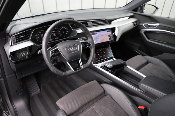 Audi e-tron 55 quattro 95 kWh S-line | 408PK | Luchtvering | Keyles-go | Head-up | Sfeerverlichting | Bang&Olufsen | Pano | Memory | 2019.