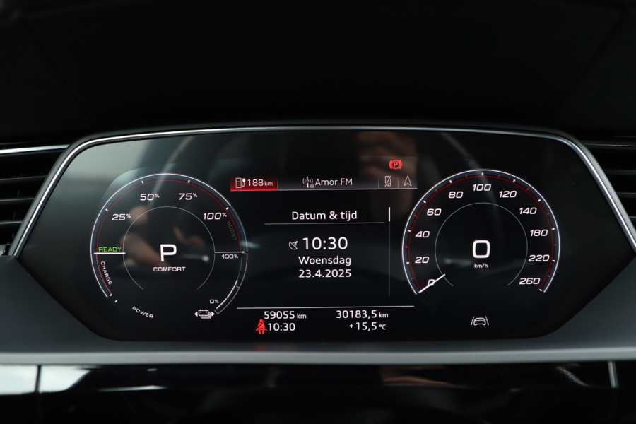 Audi e-tron 55 quattro 95 kWh S-line | 408PK | Luchtvering | Keyles-go | Head-up | Sfeerverlichting | Bang&Olufsen | Pano | Memory | 2019.