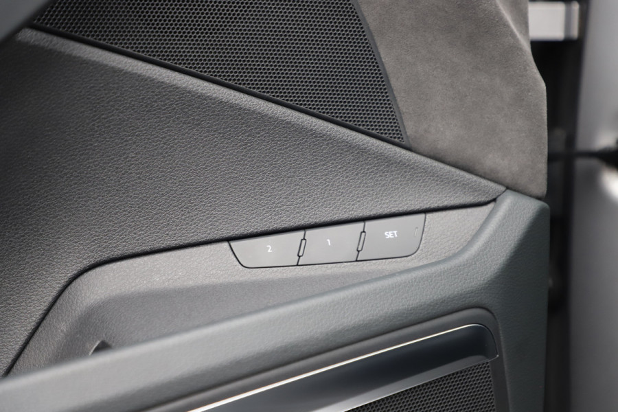 Audi e-tron 55 quattro 95 kWh S-line | 408PK | Luchtvering | Keyles-go | Head-up | Sfeerverlichting | Bang&Olufsen | Pano | Memory | 2019.