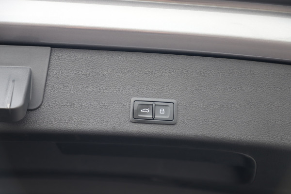 Audi e-tron 55 quattro 95 kWh S-line | 408PK | Luchtvering | Keyles-go | Head-up | Sfeerverlichting | Bang&Olufsen | Pano | Memory | 2019.