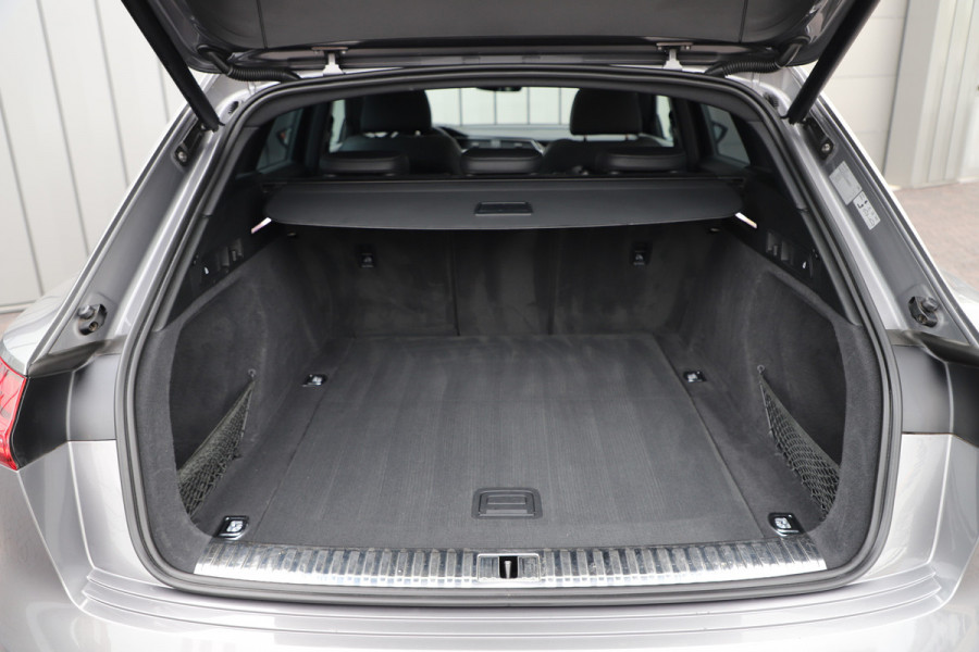 Audi e-tron 55 quattro 95 kWh S-line | 408PK | Luchtvering | Keyles-go | Head-up | Sfeerverlichting | Bang&Olufsen | Pano | Memory | 2019.