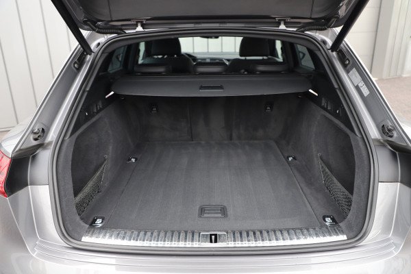 Audi e-tron 55 quattro 95 kWh S-line | 408PK | Luchtvering | Keyles-go | Head-up | Sfeerverlichting | Bang&Olufsen | Pano | Memory | 2019.