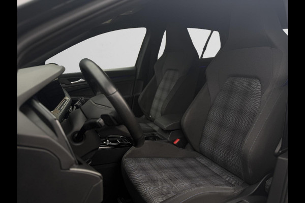 Volkswagen Golf 1.4 eHybrid GTE 245PK DSG | IQ.Light | Navi | Apple CarPlay | BTW Auto |
