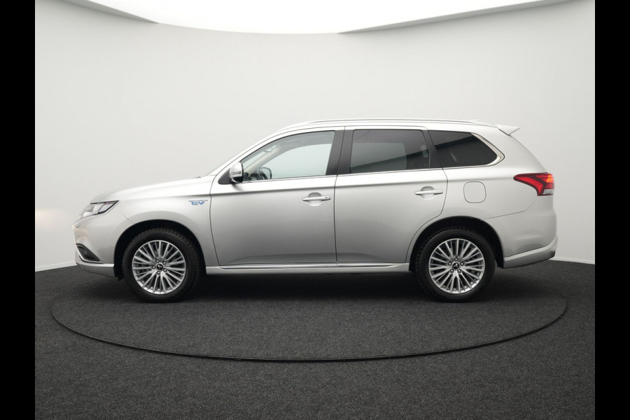 Mitsubishi Outlander 2.4 Intense Plug in Hybrid 225pk PHEV | Carplay | Parkeersensoren | Stoelverwarming | L.M. 18" | Camera | Cruise Control | Climate Control | DAB |