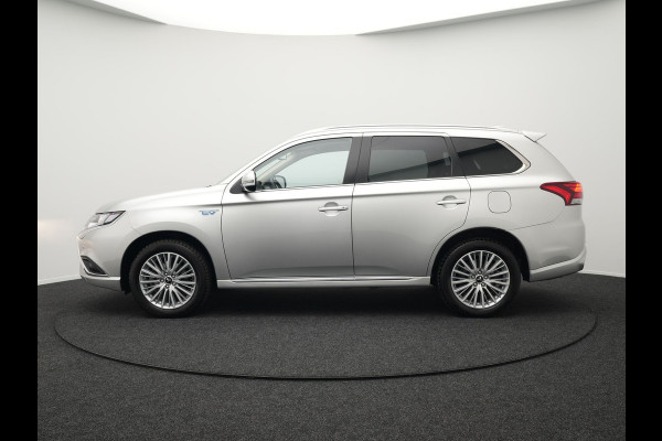 Mitsubishi Outlander 2.4 Intense Plug in Hybrid 225pk PHEV | Carplay | Parkeersensoren | Stoelverwarming | L.M. 18" | Camera | Cruise Control | Climate Control | DAB |
