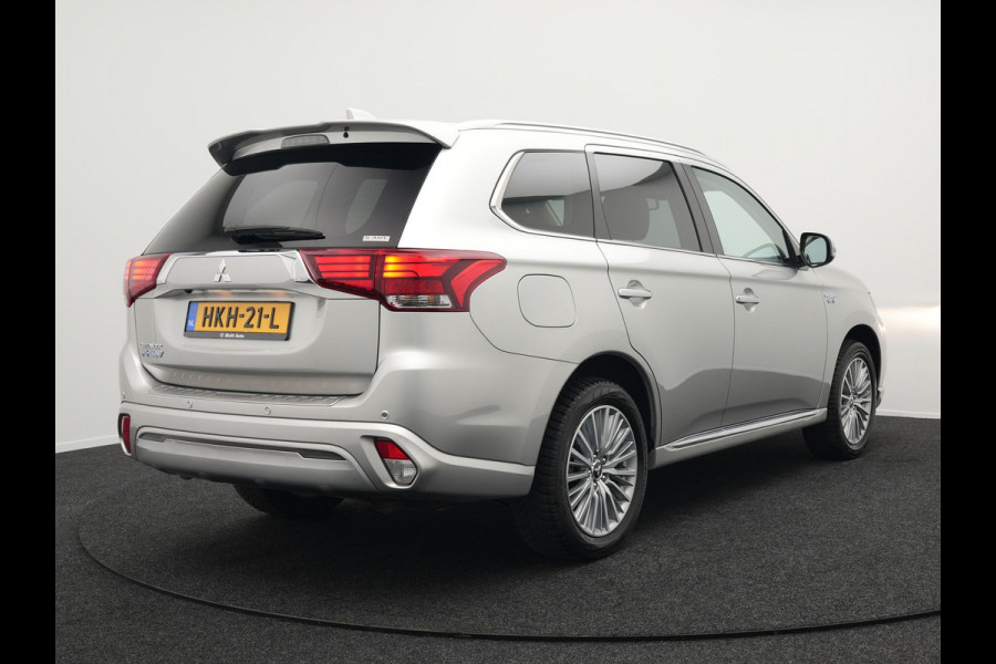 Mitsubishi Outlander 2.4 Intense Plug in Hybrid 225pk PHEV | Carplay | Parkeersensoren | Stoelverwarming | L.M. 18" | Camera | Cruise Control | Climate Control | DAB |