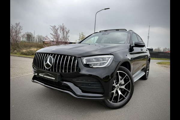 Mercedes-Benz GLC 300e 4MATIC AMG Panoramadak|Camera 360°|Sfeerverlichting|Night pakket|AppleCarplay