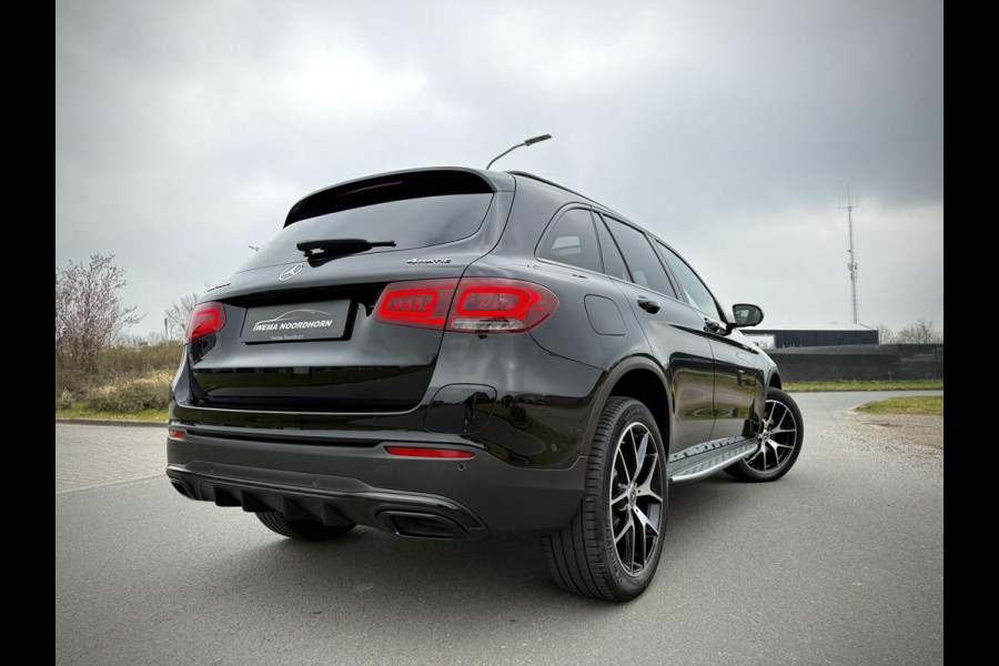 Mercedes-Benz GLC 300e 4MATIC AMG Panoramadak|Camera 360°|Sfeerverlichting|Night pakket|AppleCarplay