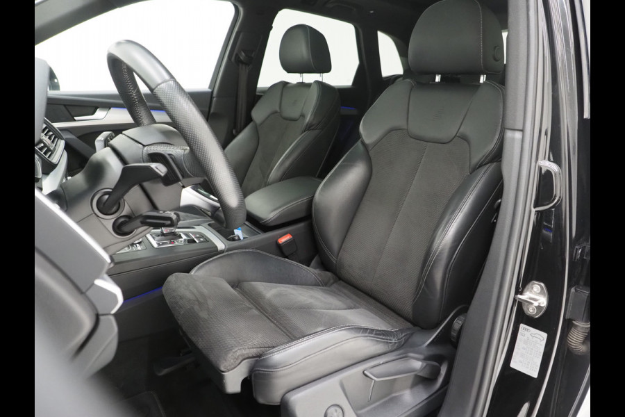 Audi Q5 55 TFSI e quattro Competition | Panoramadak | Luchtvering | Keyless | Camera | Virtual | Carplay