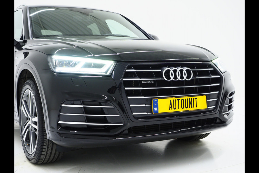 Audi Q5 55 TFSI e quattro Competition | Panoramadak | Luchtvering | Keyless | Camera | Virtual | Carplay