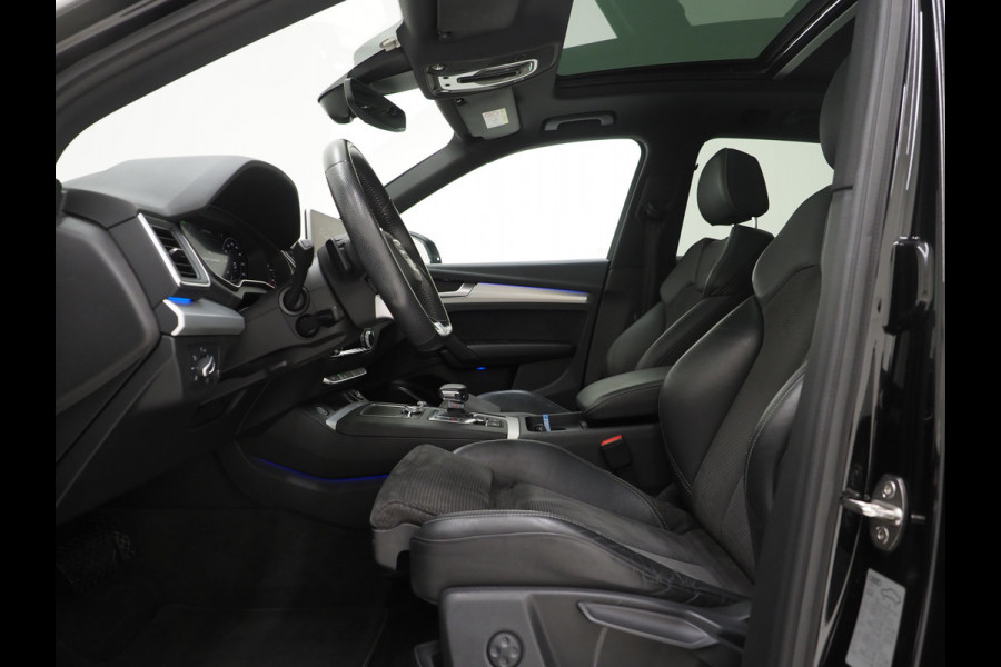 Audi Q5 55 TFSI e quattro Competition | Panoramadak | Luchtvering | Keyless | Camera | Virtual | Carplay