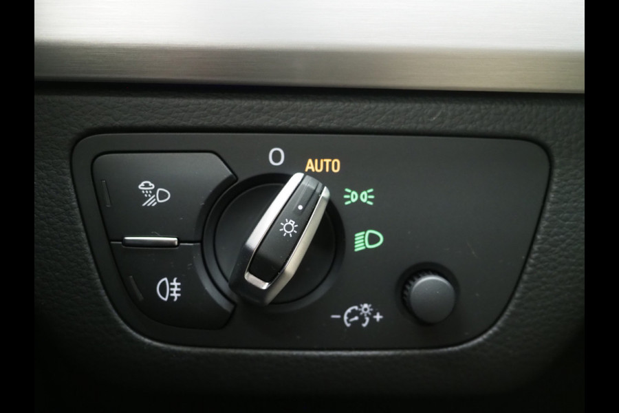 Audi Q5 55 TFSI e quattro Competition | Panoramadak | Luchtvering | Keyless | Camera | Virtual | Carplay