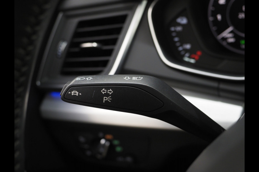 Audi Q5 55 TFSI e quattro Competition | Panoramadak | Luchtvering | Keyless | Camera | Virtual | Carplay
