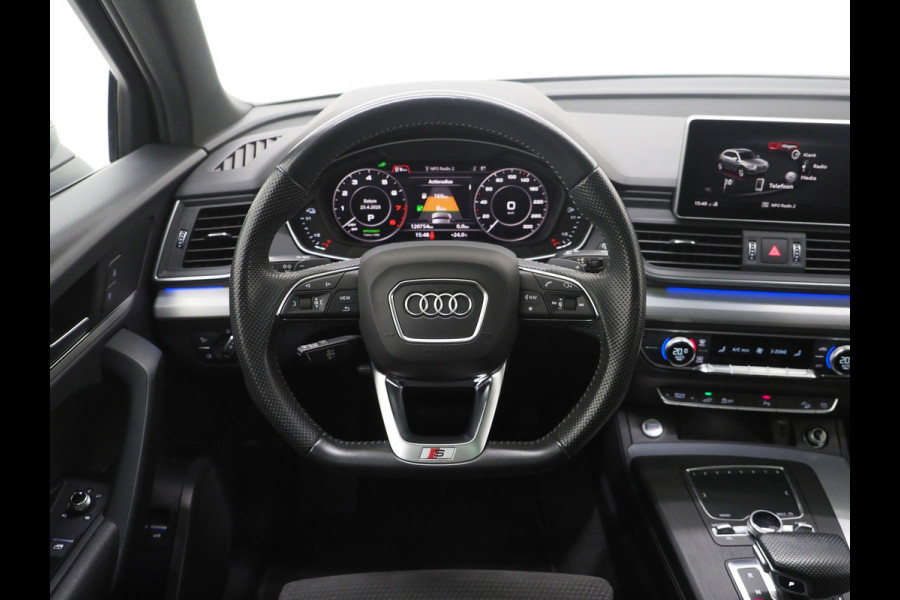 Audi Q5 55 TFSI e quattro Competition | Panoramadak | Luchtvering | Keyless | Camera | Virtual | Carplay