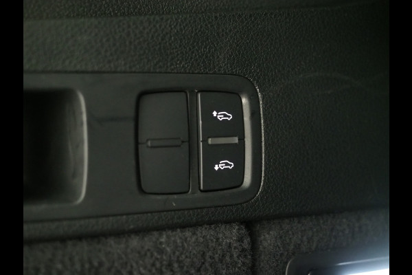 Audi Q5 55 TFSI e quattro Competition | Panoramadak | Luchtvering | Keyless | Camera | Virtual | Carplay