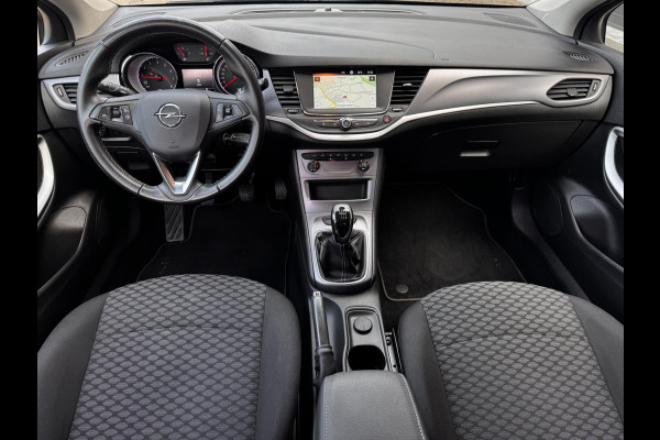 Opel Astra 1.2 Business Edition / 110 PK / Navigatie / Cruise Control / Parkeersensoren / NED-Astra