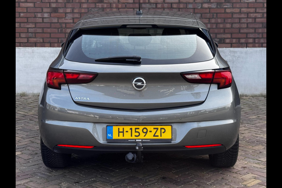Opel Astra 1.2 Business Edition / 110 PK / Navigatie / Cruise Control / Parkeersensoren / NED-Astra