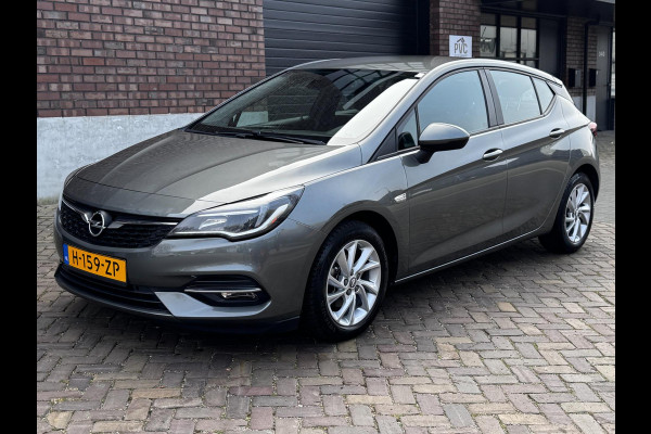 Opel Astra 1.2 Business Edition / 110 PK / Navigatie / Cruise Control / Parkeersensoren / NED-Astra