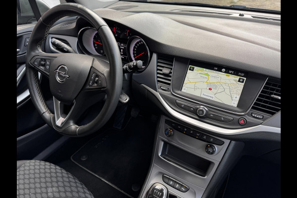 Opel Astra 1.2 Business Edition / 110 PK / Navigatie / Cruise Control / Parkeersensoren / NED-Astra