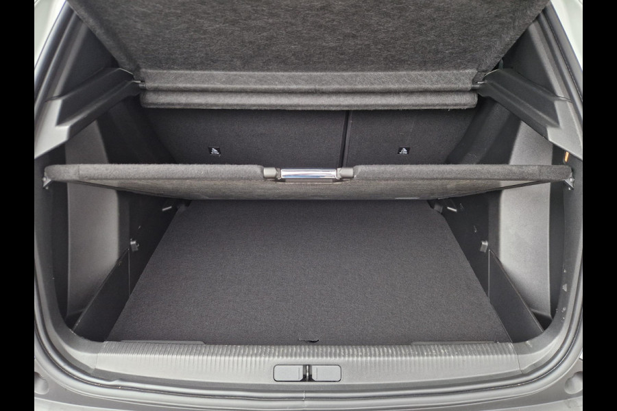 Peugeot 2008 1.2 PureTech Allure Pack | Climate | PDC | Navi | DAB | Android Auto/ Apple Carplay |